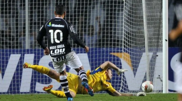 Diego Souza missed chance